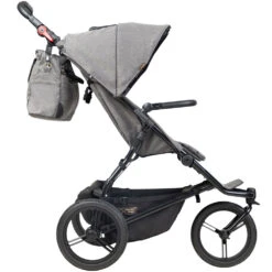 Mountain Buggy Urban Jungle Luxury Kinderwagen-Set Herringbone 2021 15 Mountain Buggy Urban Jungle Luxury Kinderwagen-Set Herringbone 2021 -Geschäft Für Autositze mb urban jungle kinderwagen luxury herringbone satchel side
