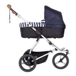 Mountain Buggy Urban Jungle Luxury Kinderwagen-Set Nautical 2021 -Geschäft Für Autositze mb urban jungle kinderwagen luxury nautical side view