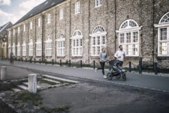 Thule Glide 2 Jet Black -Geschäft Für Autositze thule urban glide 2 ls copenhagen 1